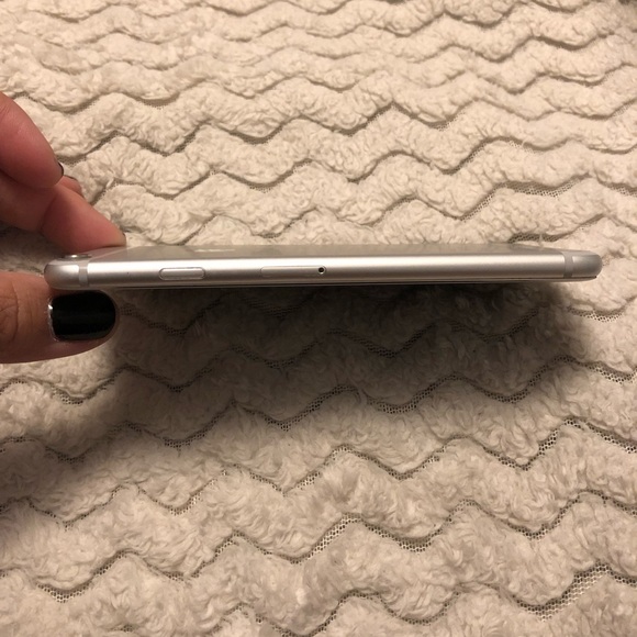 📱SOLD📱 - Picture 4 of 8